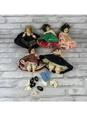 Madame Alexander Doll Lot of 5 Greece Czech Finland Italian Beth Read Descriptio